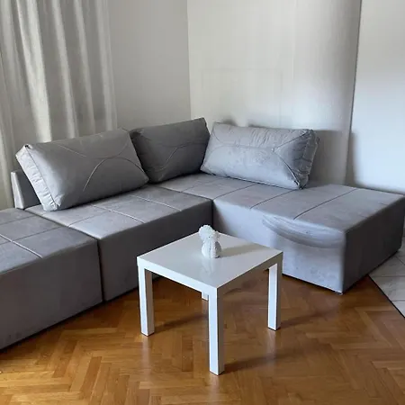 아파트 Kinderfreundliches Mit Garten By Interhome