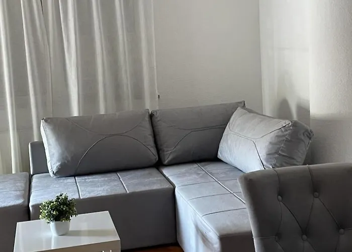 Kinderfreundliches Mit Garten By Interhome * 스플리트
